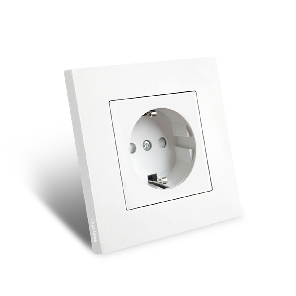 Smart Wall Socket - White EU standard electrical wall adapter